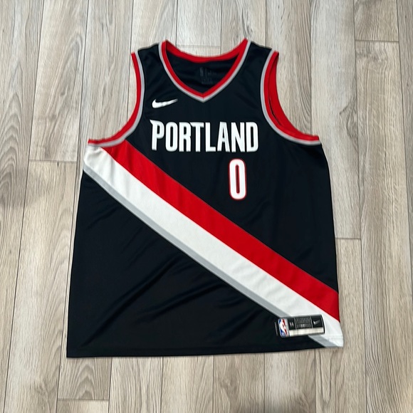 damian lillard swingman jersey